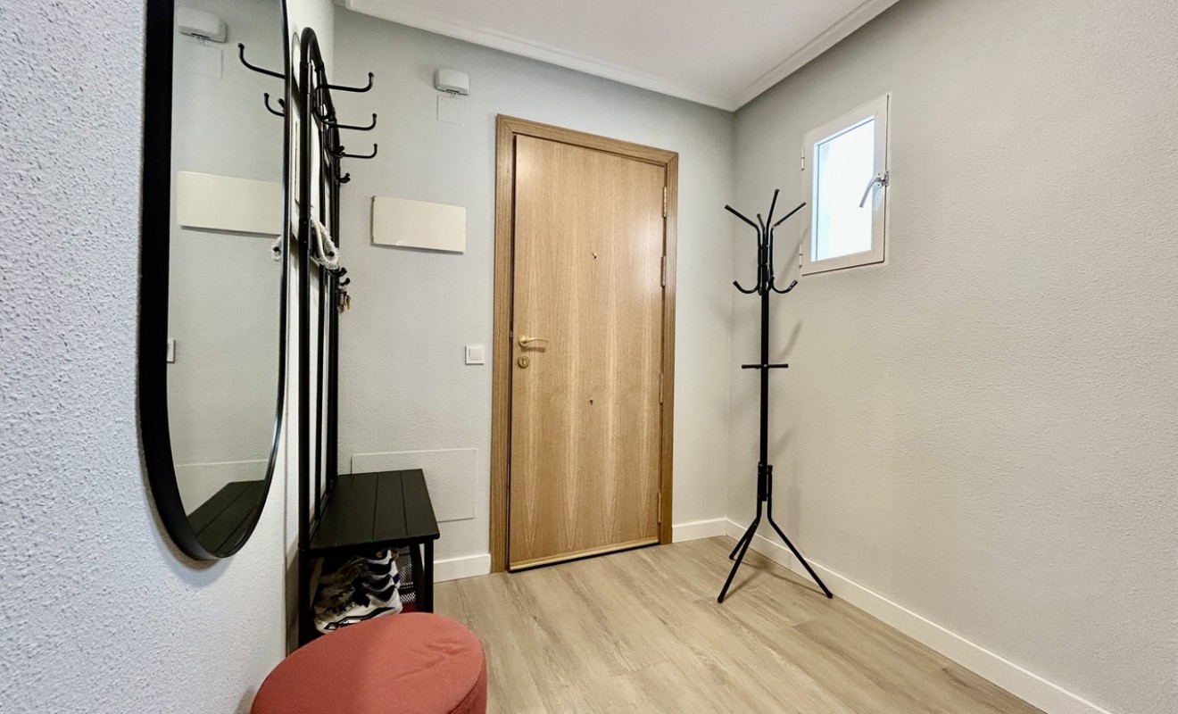 Wederverkoop - Appartement - Torrevieja - torrevieja