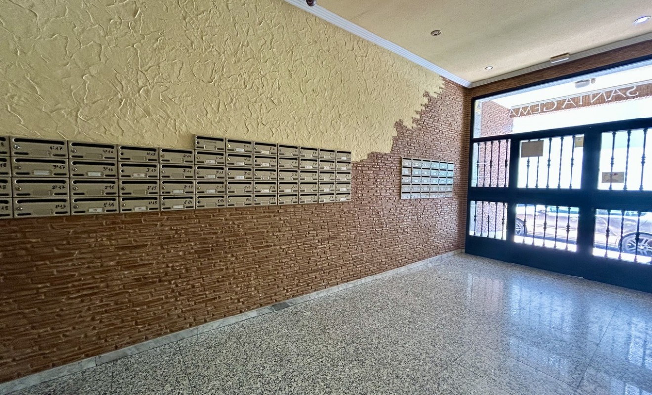 Wederverkoop - Appartement - Torrevieja - torrevieja