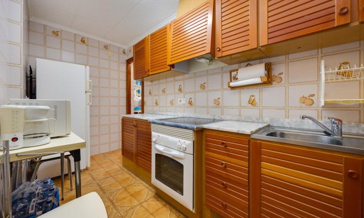 Sale - Apartamento - Torrevieja - Playa del Acequión