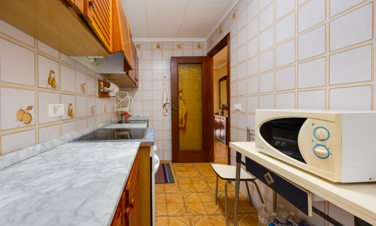 Sale - Apartamento - Torrevieja - Playa del Acequión