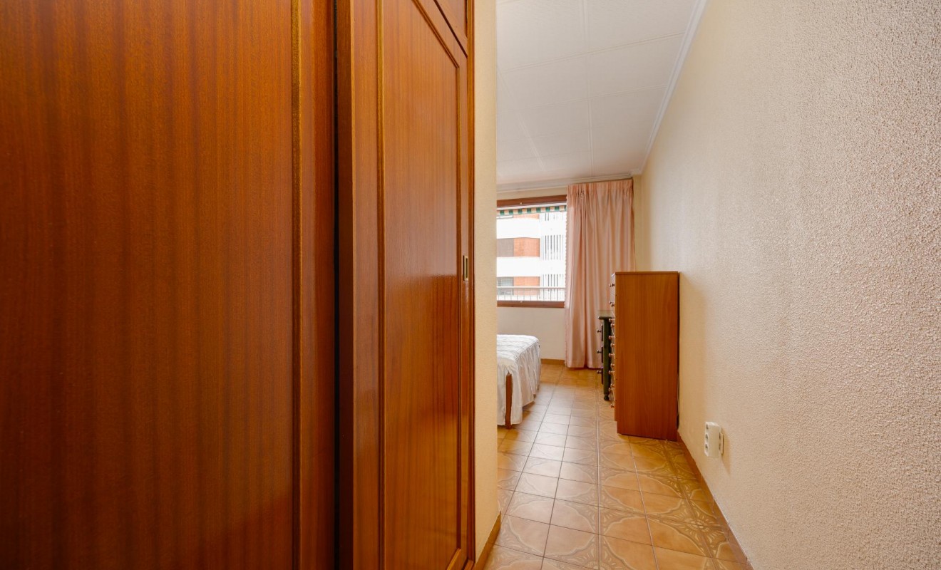 Sale - Apartamento - Torrevieja - Playa del Acequión