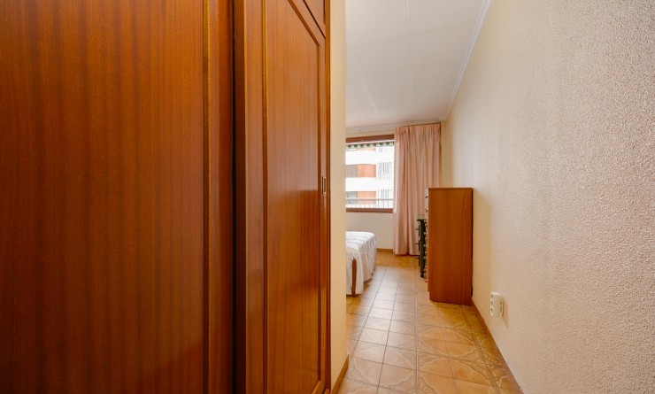 Sale - Apartamento - Torrevieja - Playa del Acequión