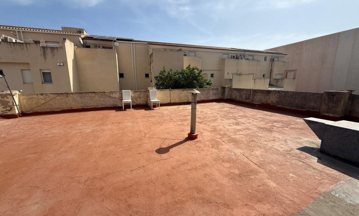Revente - Local - Ondara
