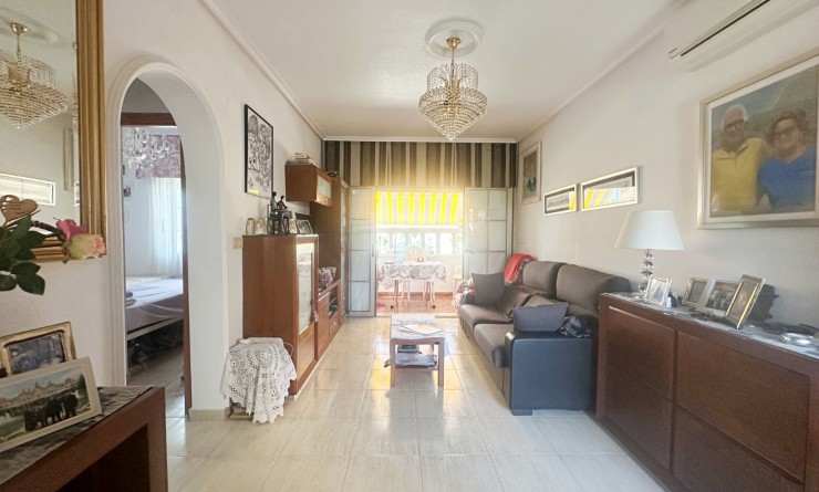 Wederverkoop - Bungalow - Torrevieja - Aguas Nuevas