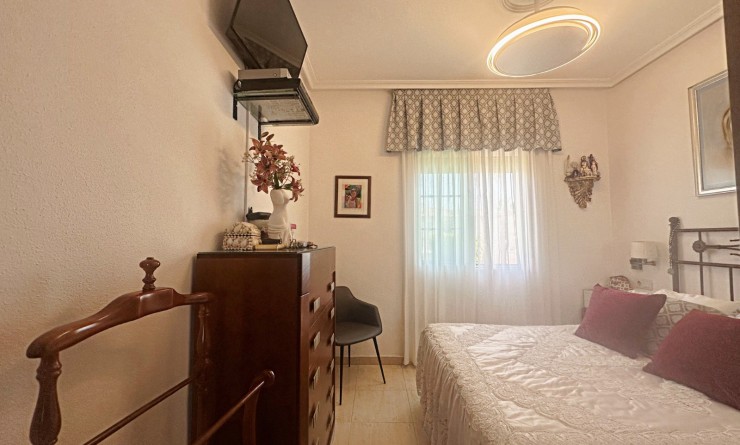 Wederverkoop - Bungalow - Torrevieja - Aguas Nuevas
