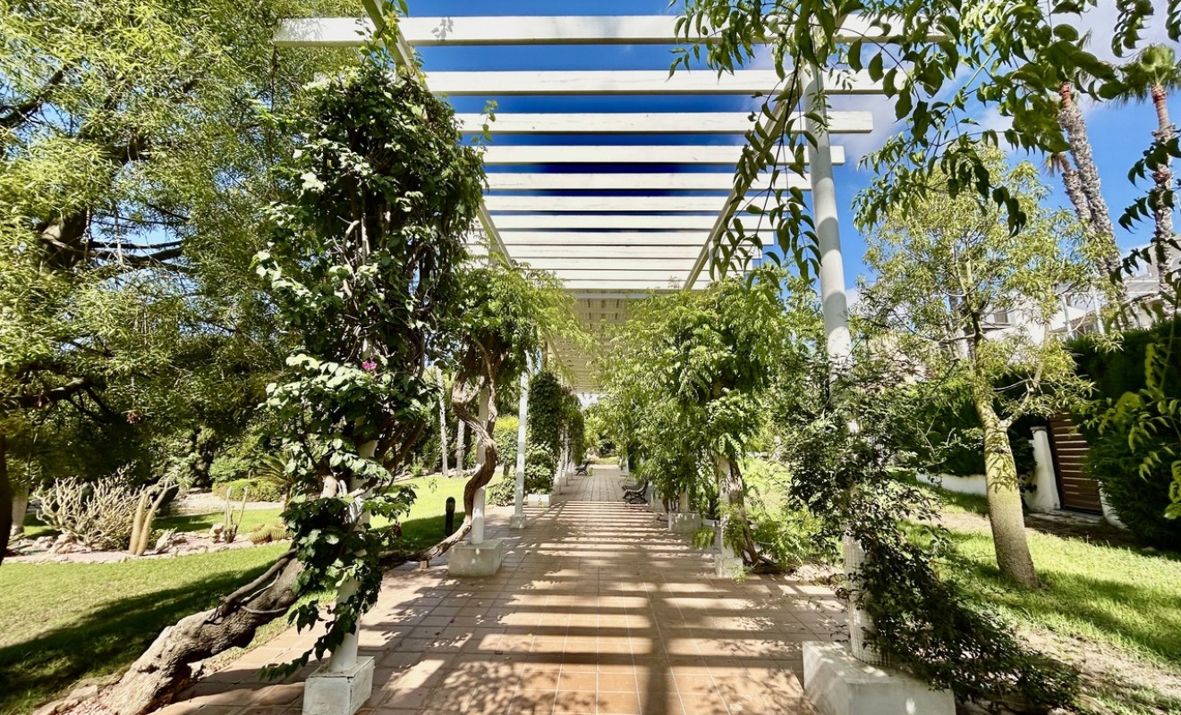 Revente - Villa - Villamartín