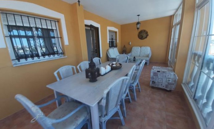 Wederverkoop - Villa - Torrevieja - Aguas Nuevas