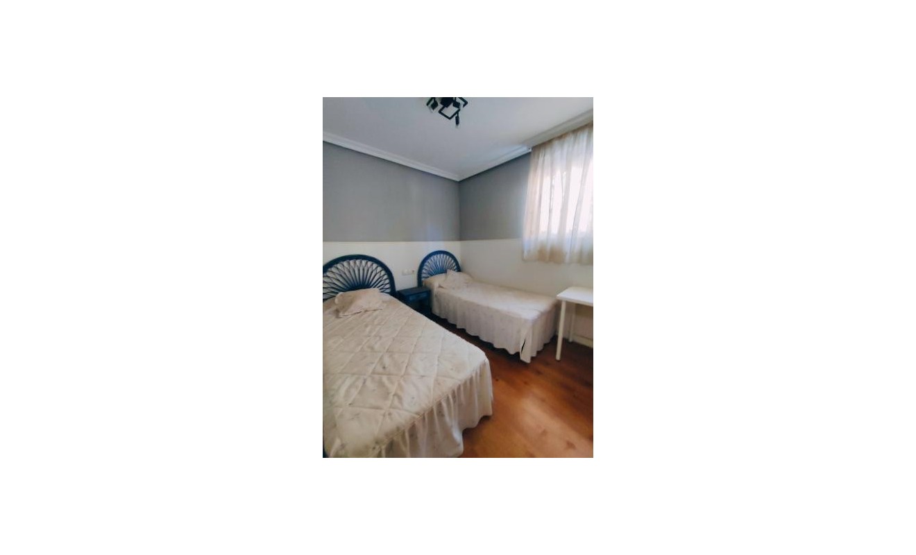 Wederverkoop - Villa - Torrevieja - Aguas Nuevas