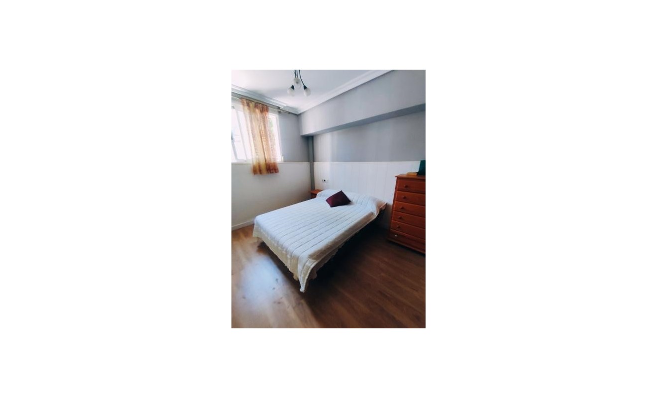 Wederverkoop - Villa - Torrevieja - Aguas Nuevas