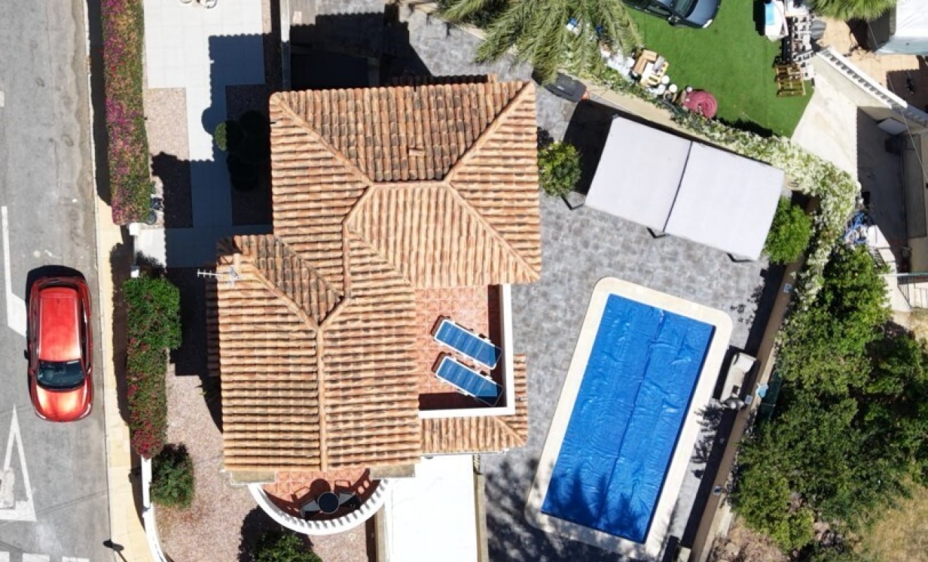 Sale - Villa - Villamartín - Costa Blanca