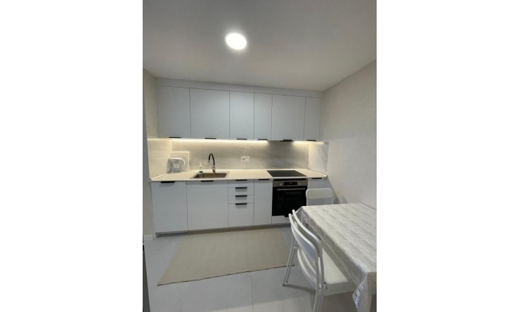 Wederverkoop - Apartment / flat - Villajoyosa - Cala de Villajoyosa