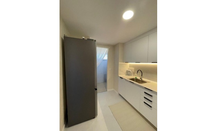 Wederverkoop - Apartment / flat - Villajoyosa - Cala de Villajoyosa