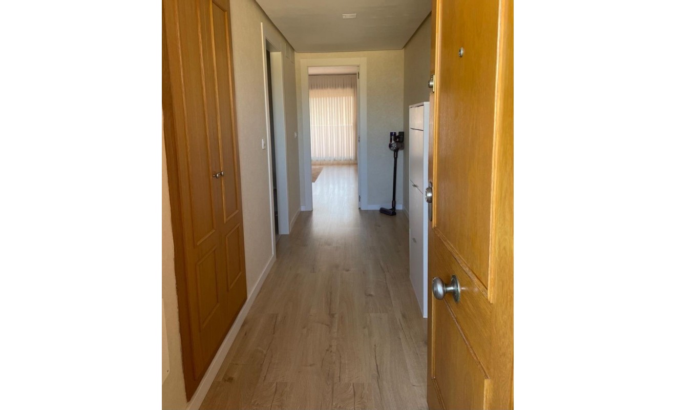 Wederverkoop - Apartment / flat - Villajoyosa - Cala de Villajoyosa