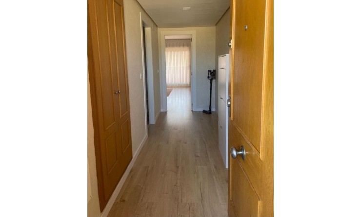 Wederverkoop - Apartment / flat - Villajoyosa - Cala de Villajoyosa