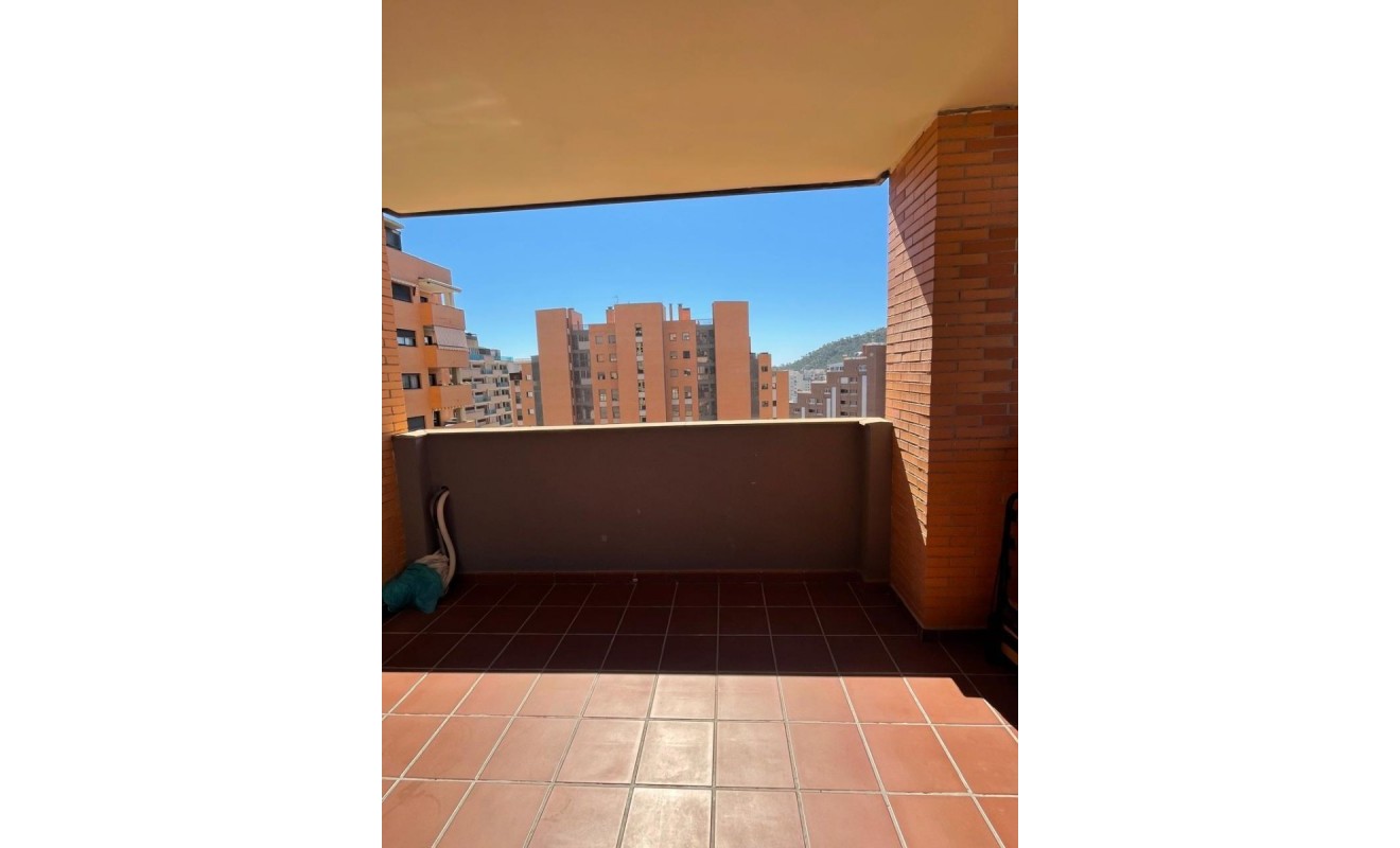 Wederverkoop - Apartment / flat - Villajoyosa - Cala de Villajoyosa