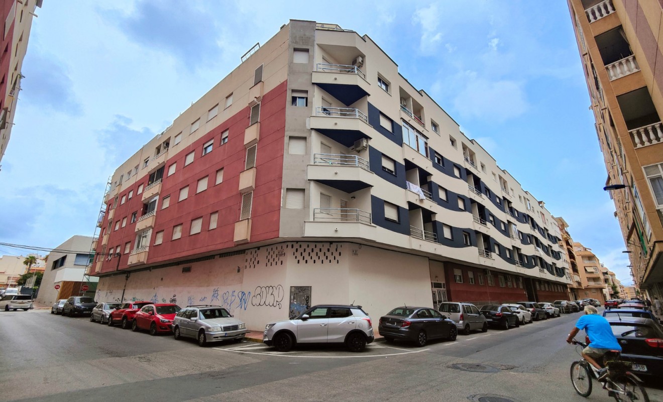 Sale - Commercial Property - Torrevieja - El Acequión - Los Náufragos