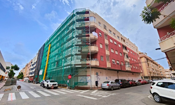Sale - Commercial Property - Torrevieja - El Acequión - Los Náufragos