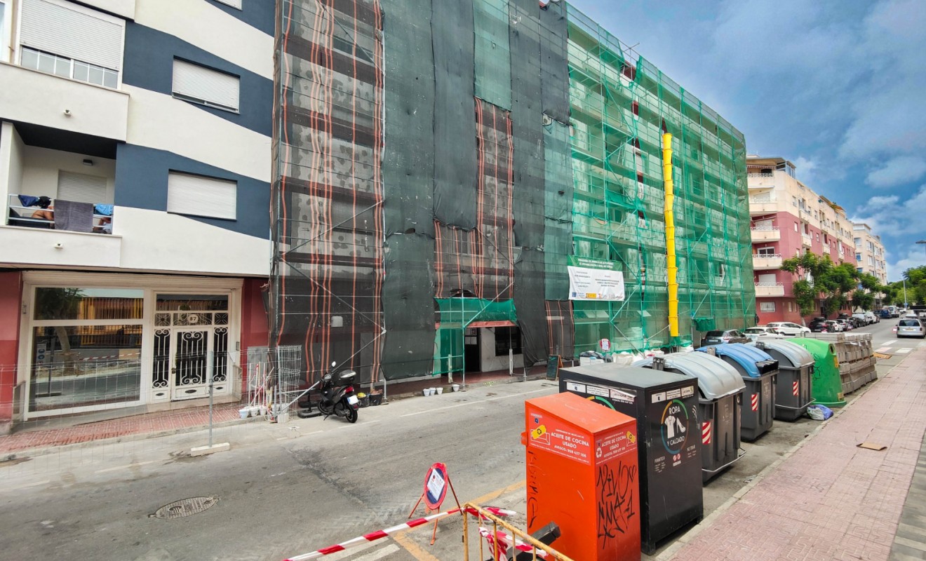 Sale - Commercial Property - Torrevieja - El Acequión - Los Náufragos