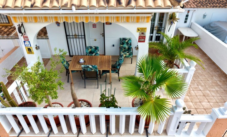 Wederverkoop - Semi Detached Villa - Lomas de Cabo Roig - Orihuela Costa
