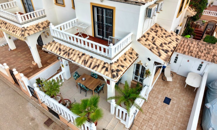 Wederverkoop - Semi Detached Villa - Lomas de Cabo Roig - Orihuela Costa