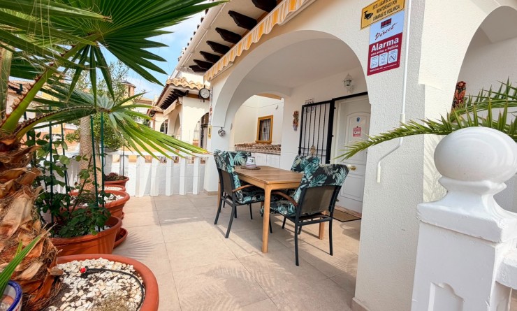Wederverkoop - Semi Detached Villa - Lomas de Cabo Roig - Orihuela Costa