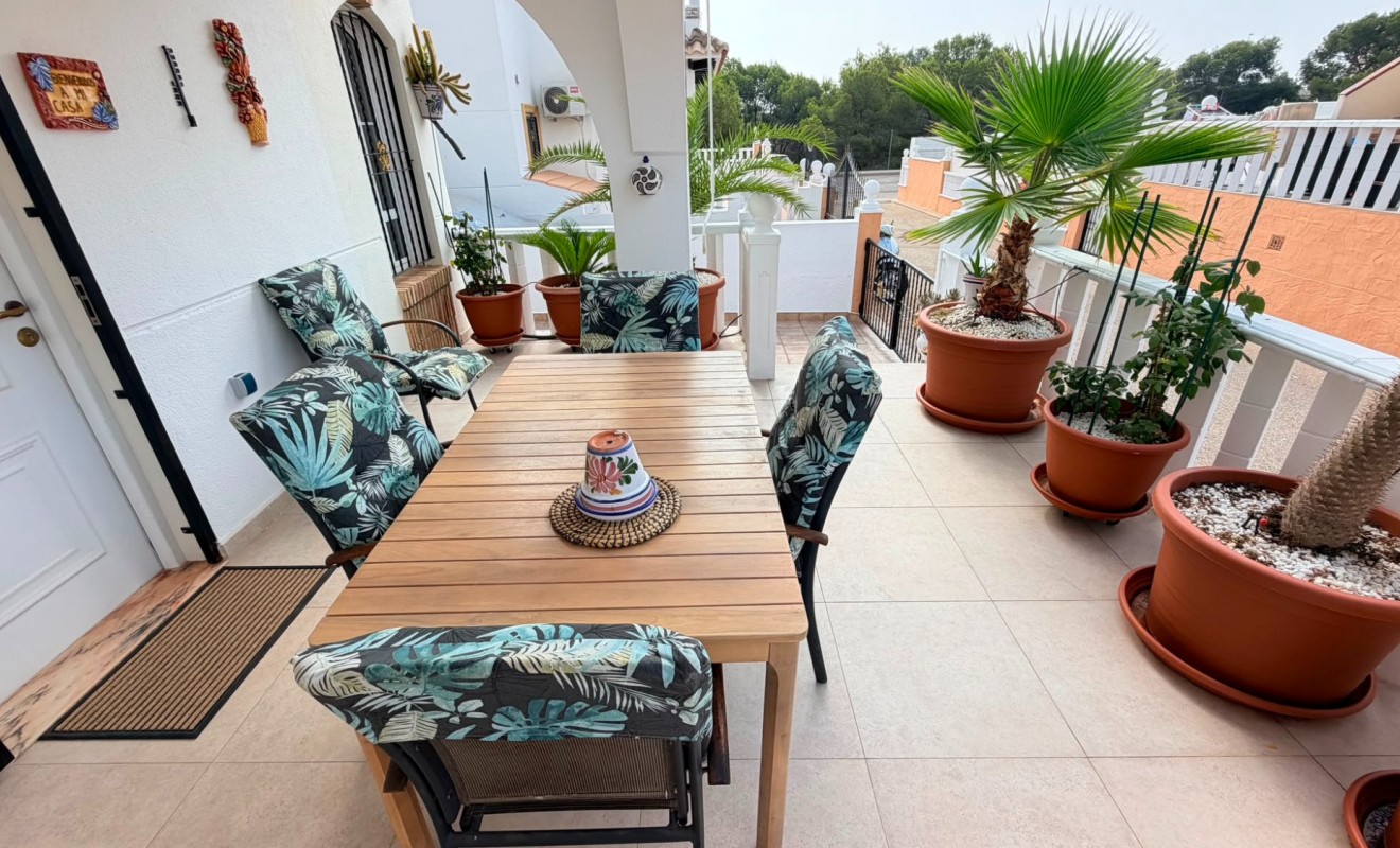 Wederverkoop - Semi Detached Villa - Lomas de Cabo Roig - Orihuela Costa