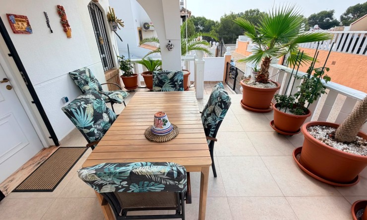 Wederverkoop - Semi Detached Villa - Lomas de Cabo Roig - Orihuela Costa