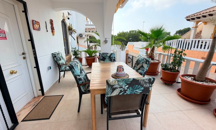 Wederverkoop - Semi Detached Villa - Lomas de Cabo Roig - Orihuela Costa