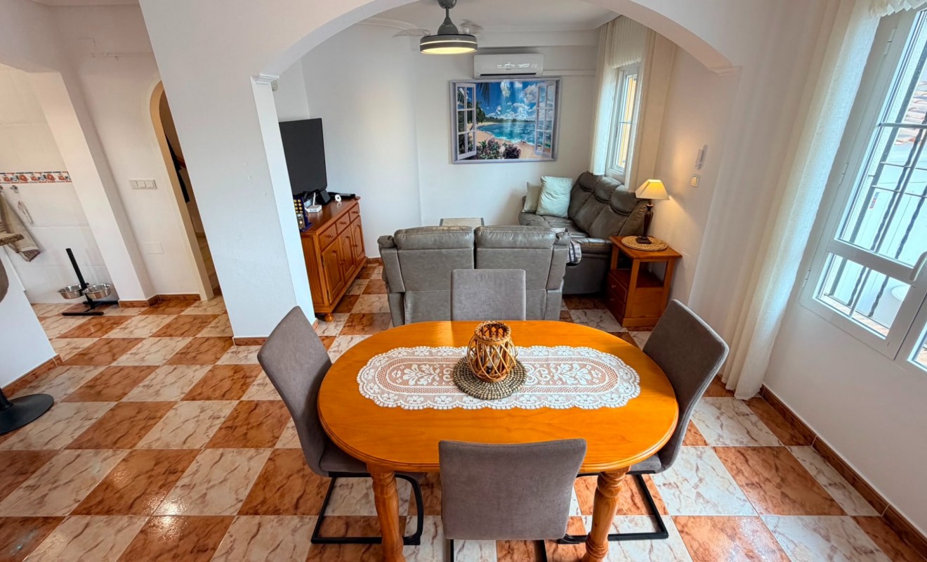 Wederverkoop - Semi Detached Villa - Lomas de Cabo Roig - Orihuela Costa