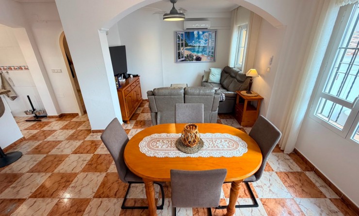 Wederverkoop - Semi Detached Villa - Lomas de Cabo Roig - Orihuela Costa