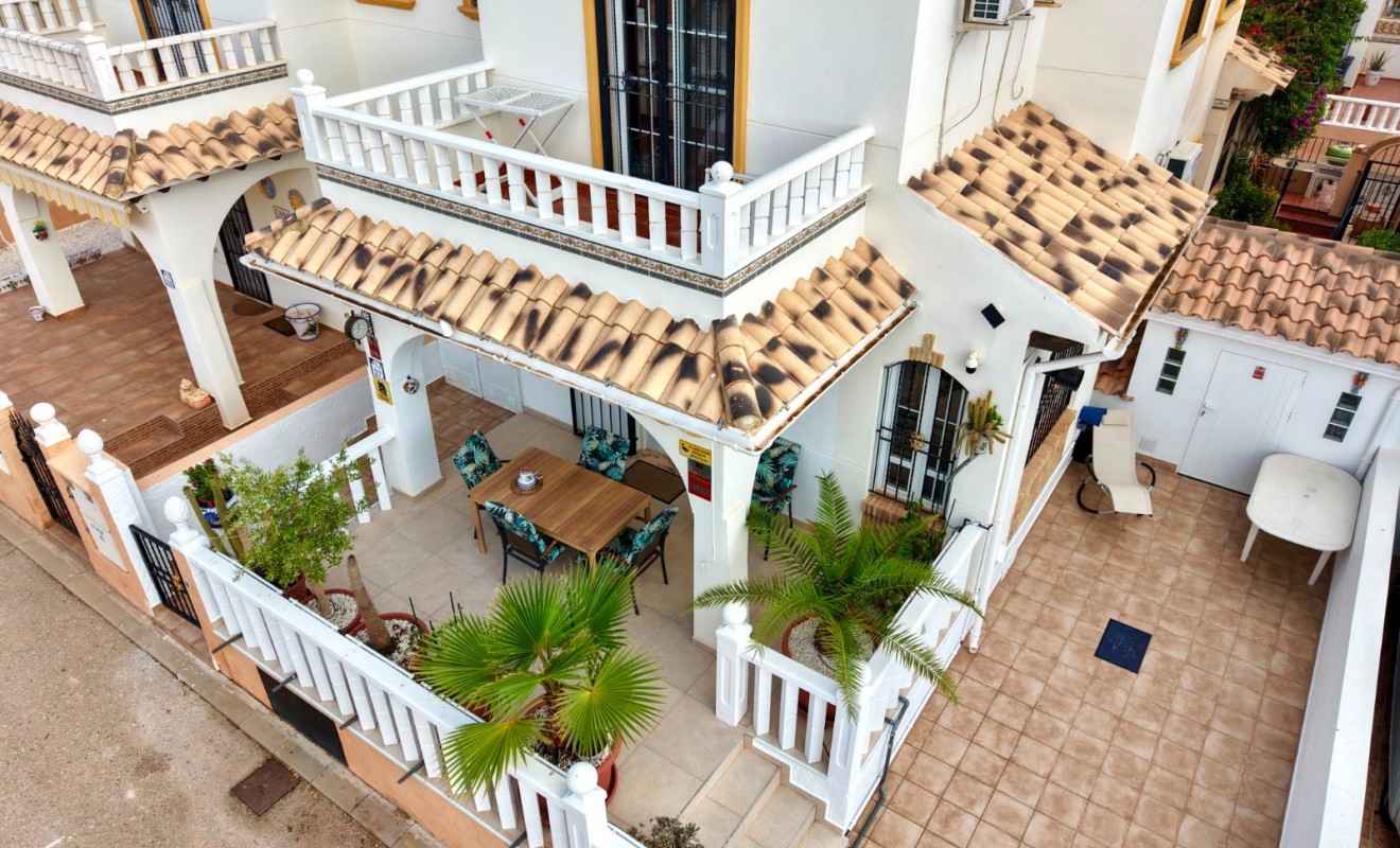 Wederverkoop - Semi Detached Villa - Lomas de Cabo Roig - Orihuela Costa