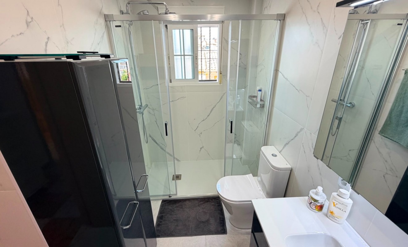 Wederverkoop - Semi Detached Villa - Lomas de Cabo Roig - Orihuela Costa