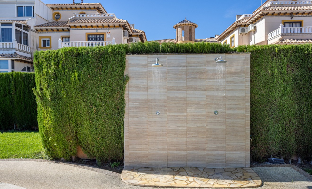 Wederverkoop - Semi Detached Villa - Lomas de Cabo Roig - Orihuela Costa