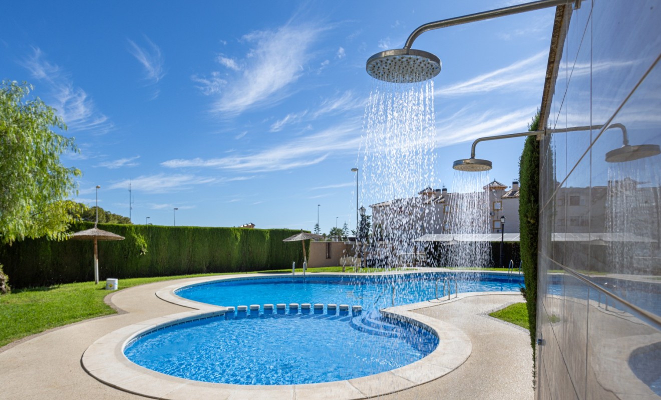 Wederverkoop - Semi Detached Villa - Lomas de Cabo Roig - Orihuela Costa