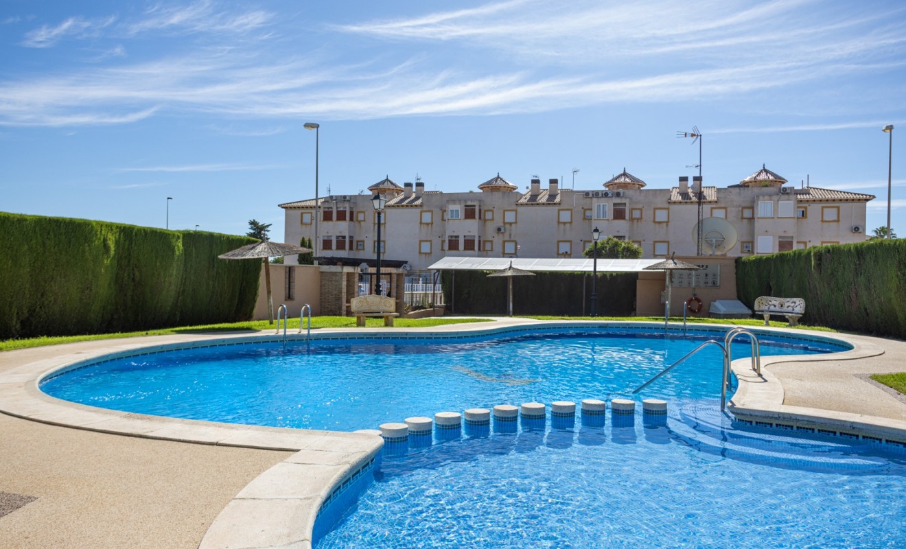 Wederverkoop - Semi Detached Villa - Lomas de Cabo Roig - Orihuela Costa