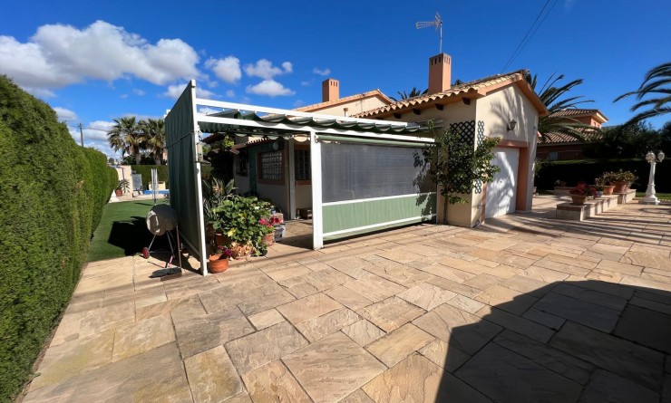 Wederverkoop - Villa - Orihuela - Cabo Roig
