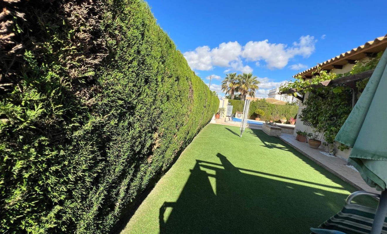 Wederverkoop - Villa - Orihuela - Cabo Roig