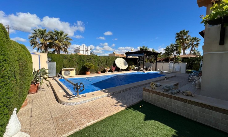 Wederverkoop - Villa - Orihuela - Cabo Roig