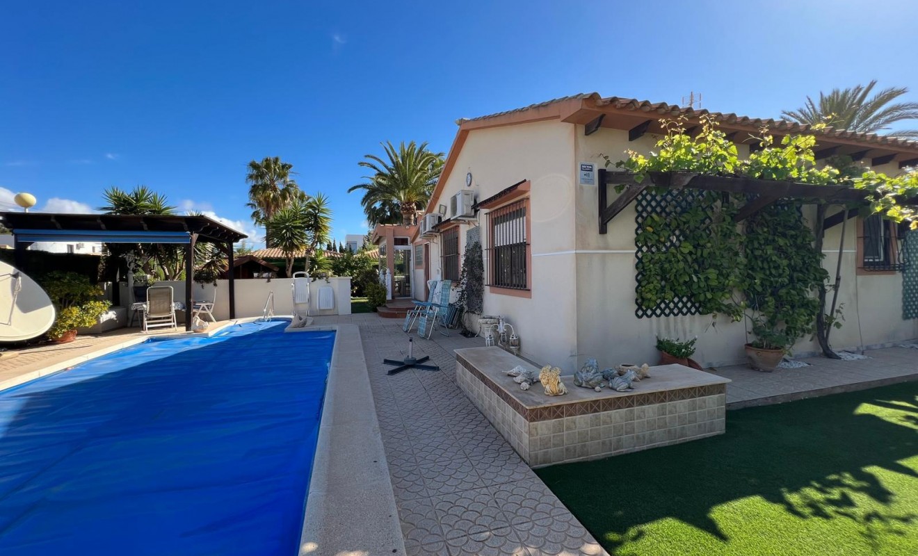 Wederverkoop - Villa - Orihuela - Cabo Roig