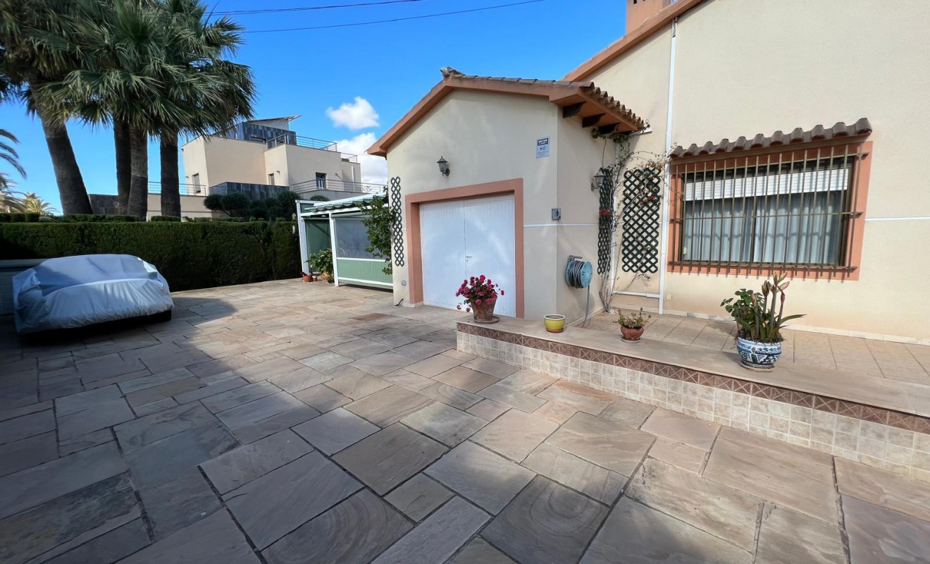 Wederverkoop - Villa - Orihuela - Cabo Roig