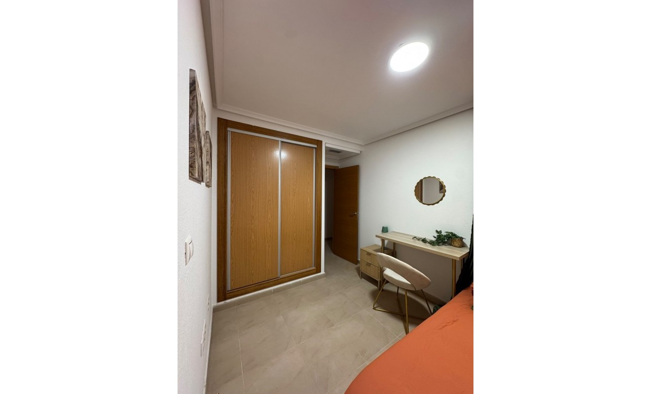 Wederverkoop - Appartement - Torrevieja - Puerto