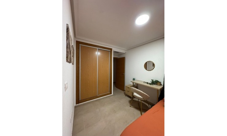 Wederverkoop - Appartement - Torrevieja - Puerto