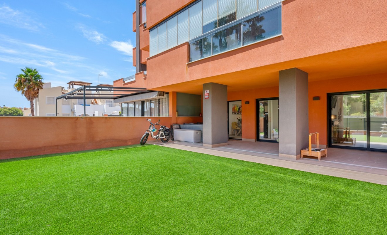 Wederverkoop - Apartments - Villamartin - Lomas del Golf