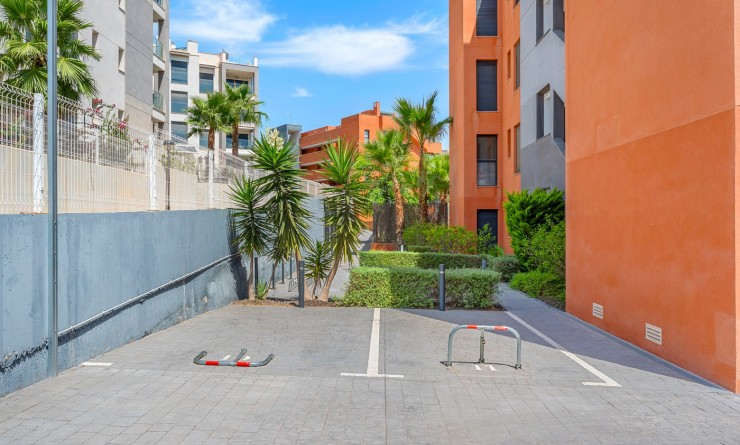 Wederverkoop - Apartments - Villamartin - Lomas del Golf