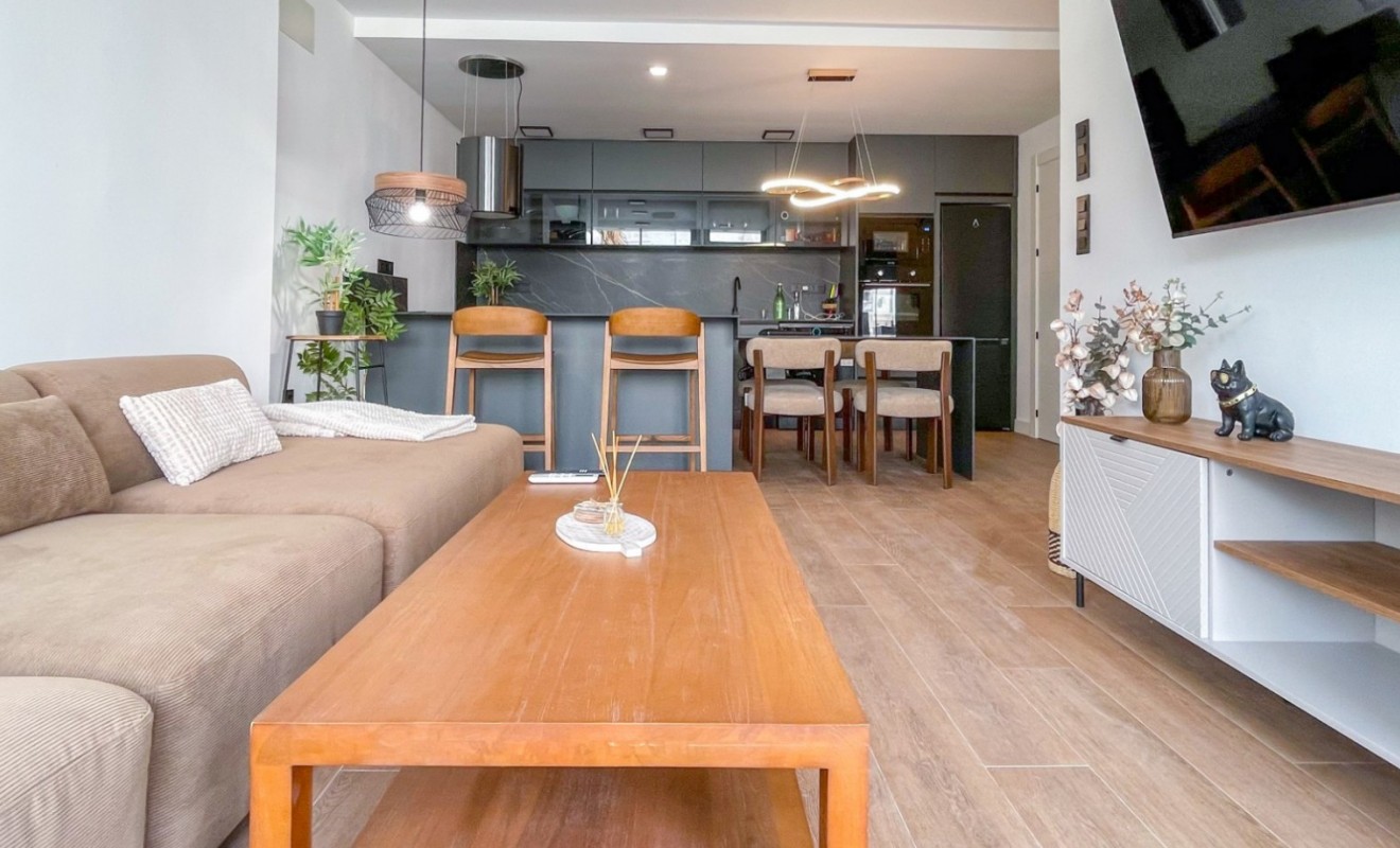 Wederverkoop - Herenhuis - Torrevieja - Nueva Torrevieja - Aguas Nuevas