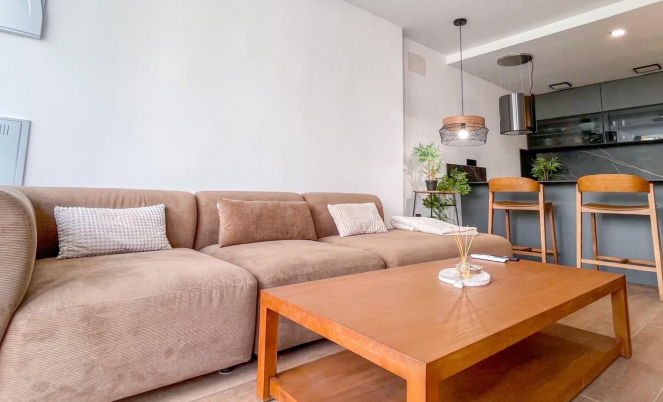 Wederverkoop - Herenhuis - Torrevieja - Nueva Torrevieja - Aguas Nuevas