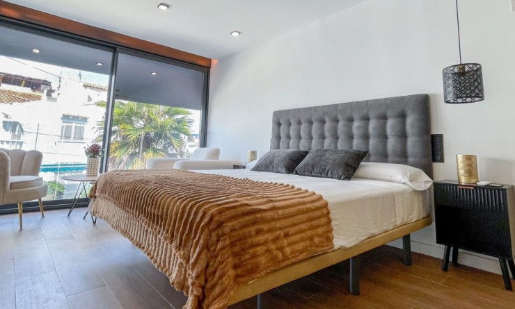 Wederverkoop - Herenhuis - Torrevieja - Nueva Torrevieja - Aguas Nuevas