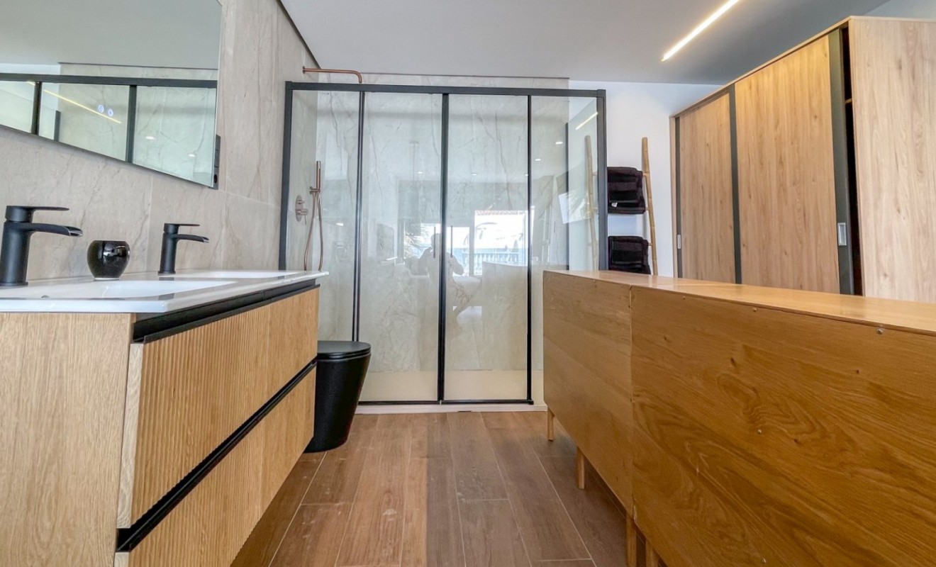 Wederverkoop - Herenhuis - Torrevieja - Nueva Torrevieja - Aguas Nuevas