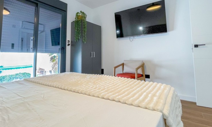 Wederverkoop - Herenhuis - Torrevieja - Nueva Torrevieja - Aguas Nuevas