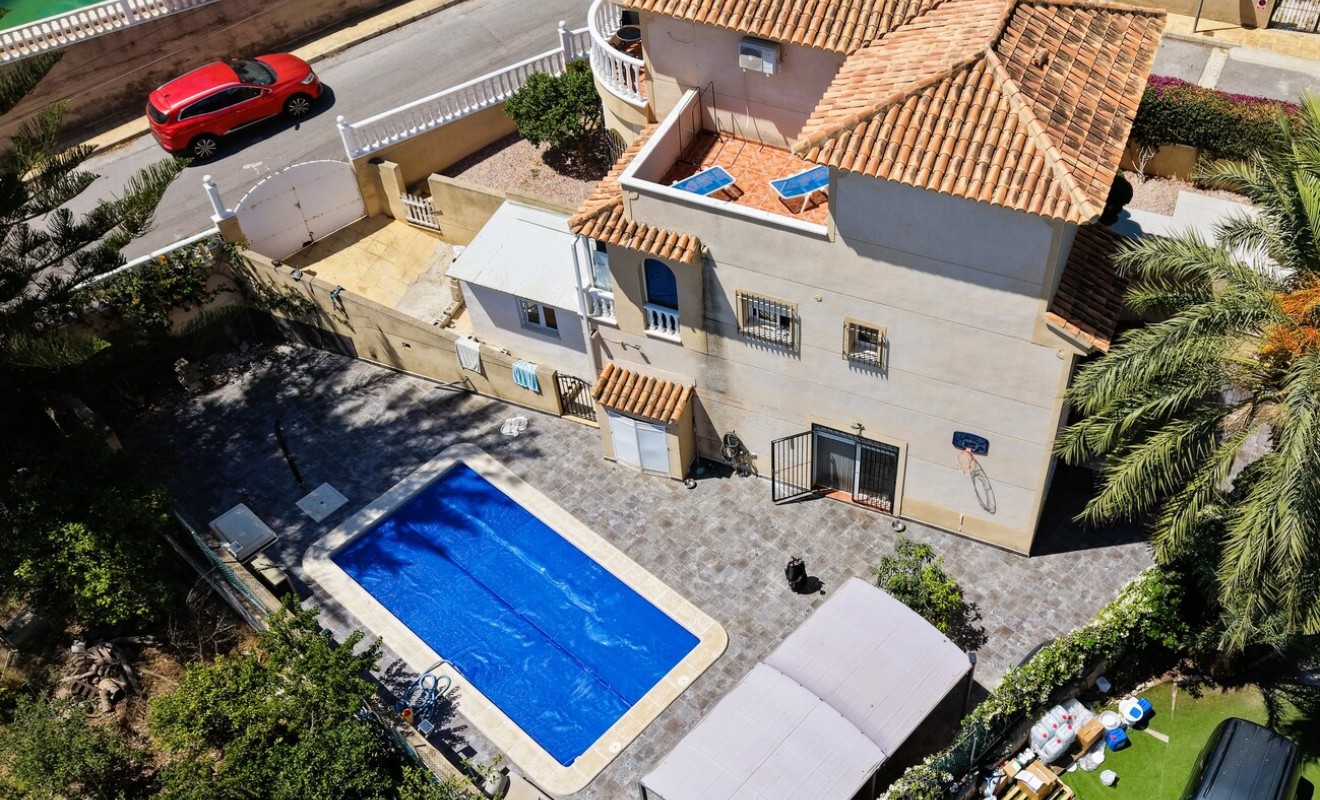Sale - Villa - Villamartín - Costa Blanca